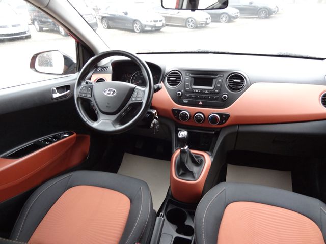 Fahrzeugabbildung Hyundai i10 FIFA World Cup Edition/2.Hd/Klima/Garantie/