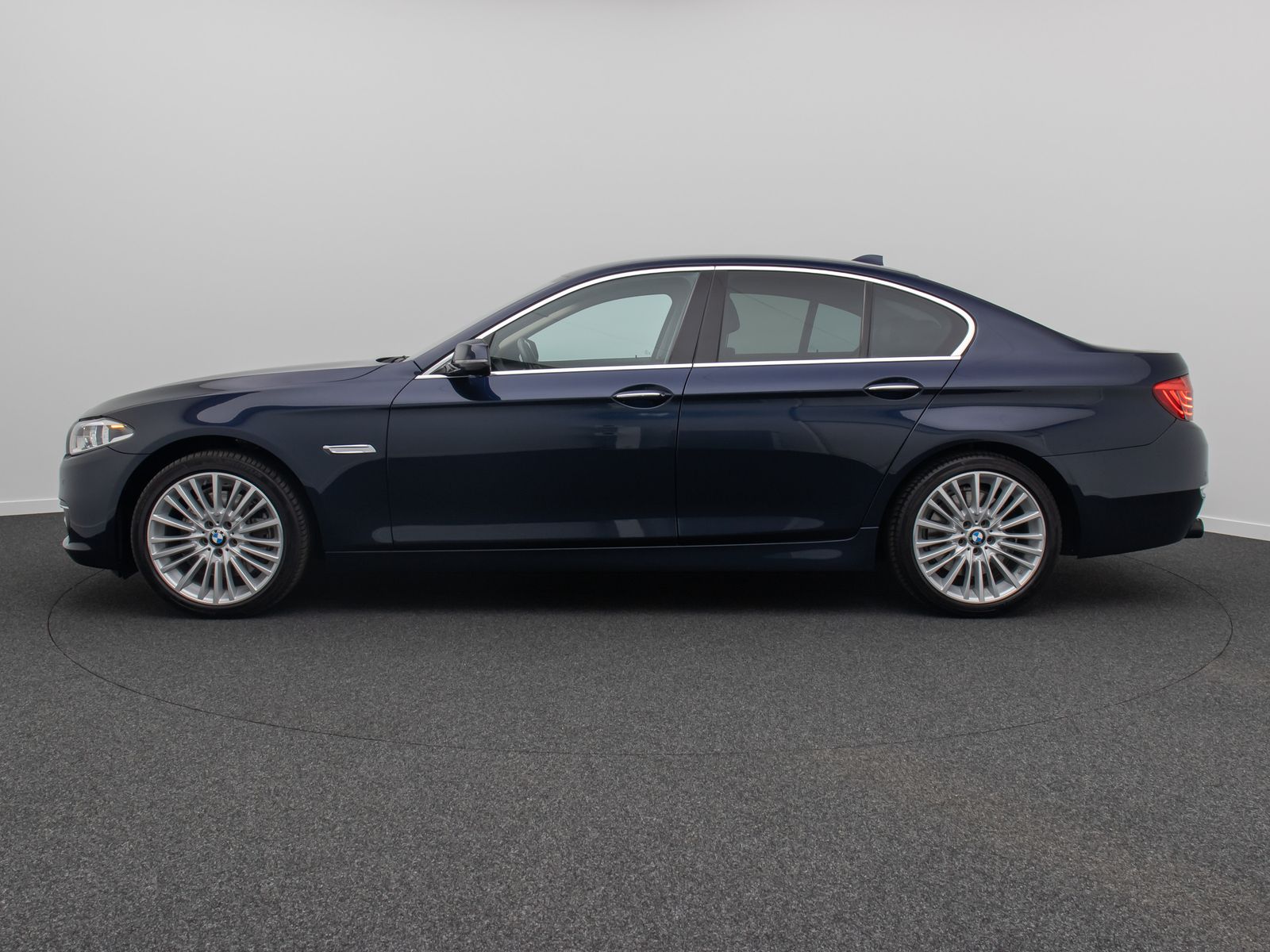 Fahrzeugabbildung BMW 535i Luxury Line HUD Memory ACC NaviPro Komfort