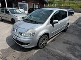 Renault Modus 1.2 16V TCE Live - silberne Renault Modus