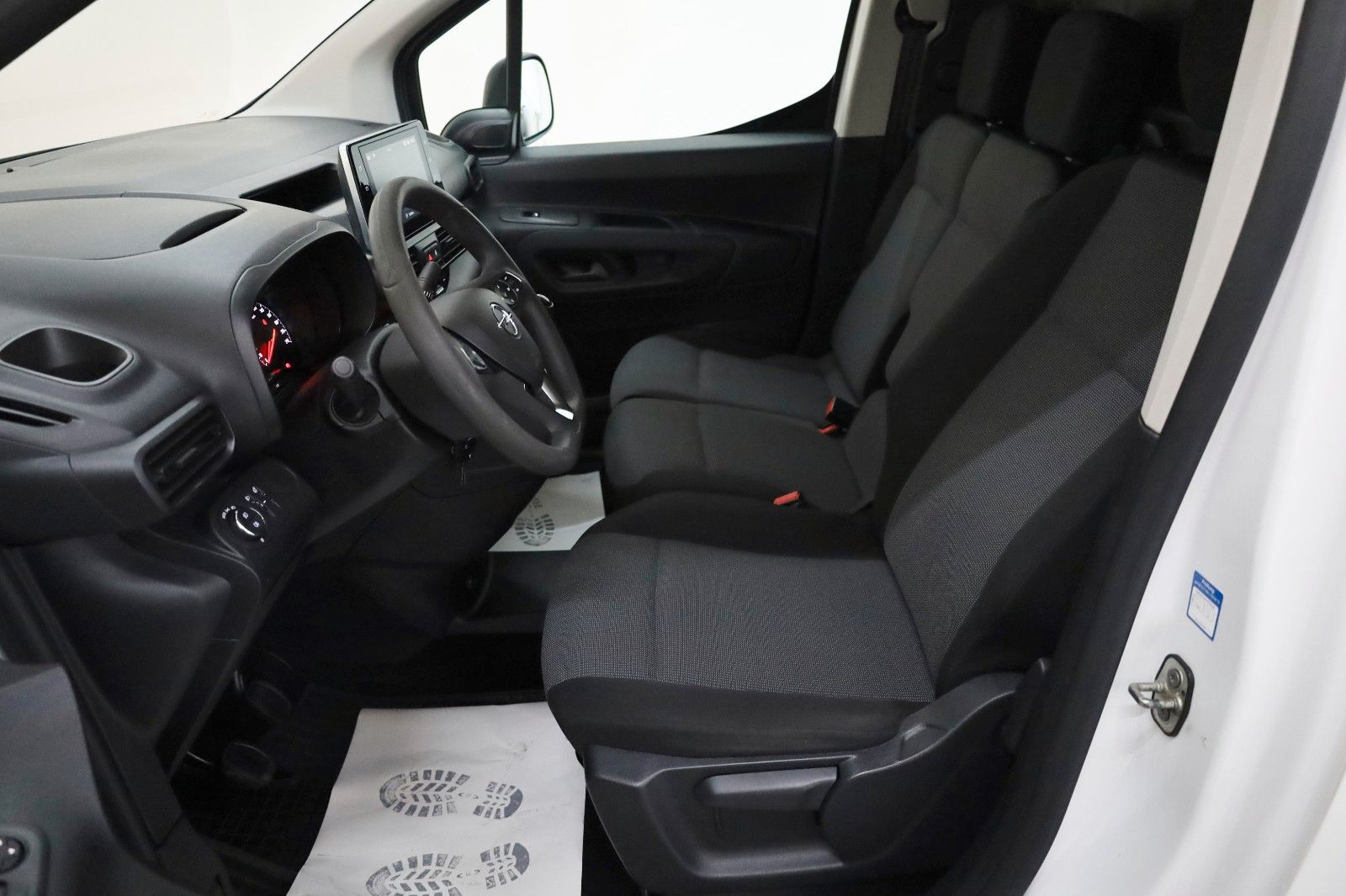 Fahrzeugabbildung Opel Combo Cargo Selection Navi,Kamera,Apple CarPlay