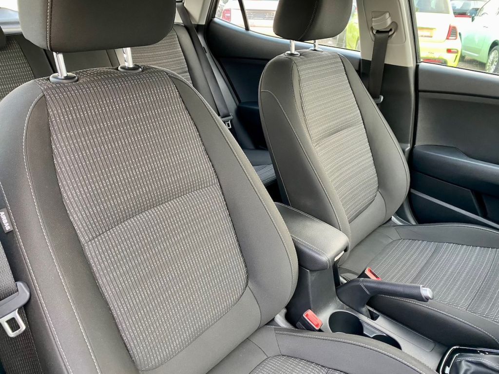 Fahrzeugabbildung Kia Stonic 1.0 DCT7 Vision AAC PDC SHZ ISOFIX ALU