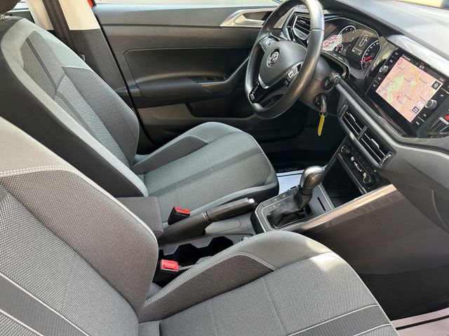 Fahrzeugabbildung Volkswagen Polo Highline Autom.+Panorama+Navi+CarPlay+SHZ+