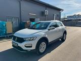 Volkswagen T-Roc Style 1.5 TSI 1 Hand/ Navi/ ACC/ SHZ / PDC - Volkswagen T-Roc: Limousine