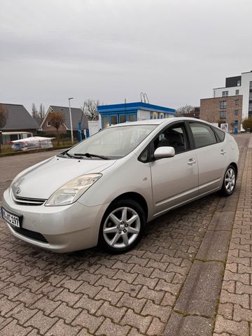 Toyota prius hybrid