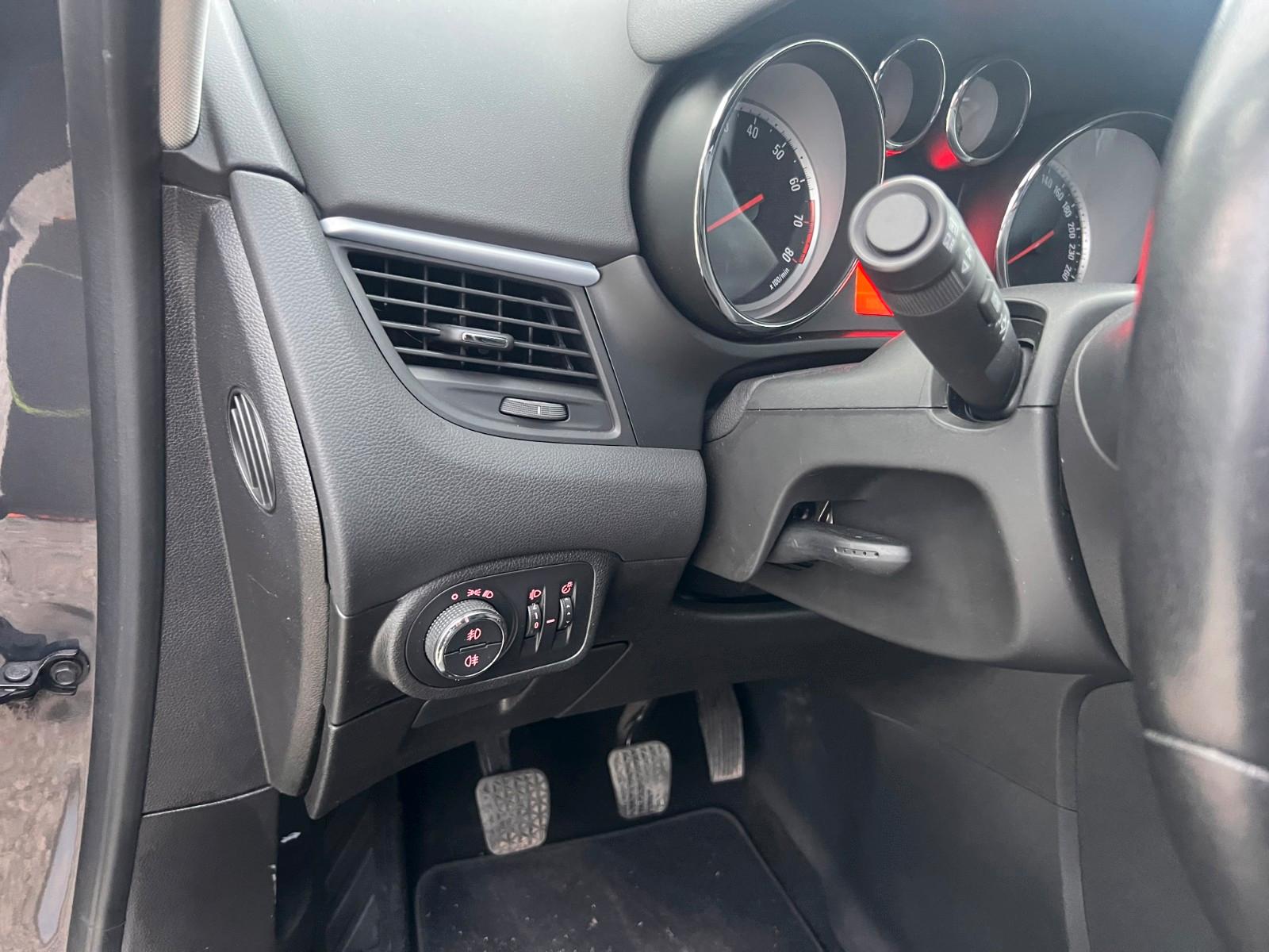 Opel Zafira C Tourer Klimaauto. SHZ Tempomat Tüv neu