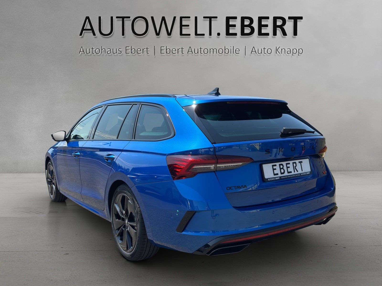 Fahrzeugabbildung SKODA Octavia Combi RS 2,0 TSI 195 kW DSG