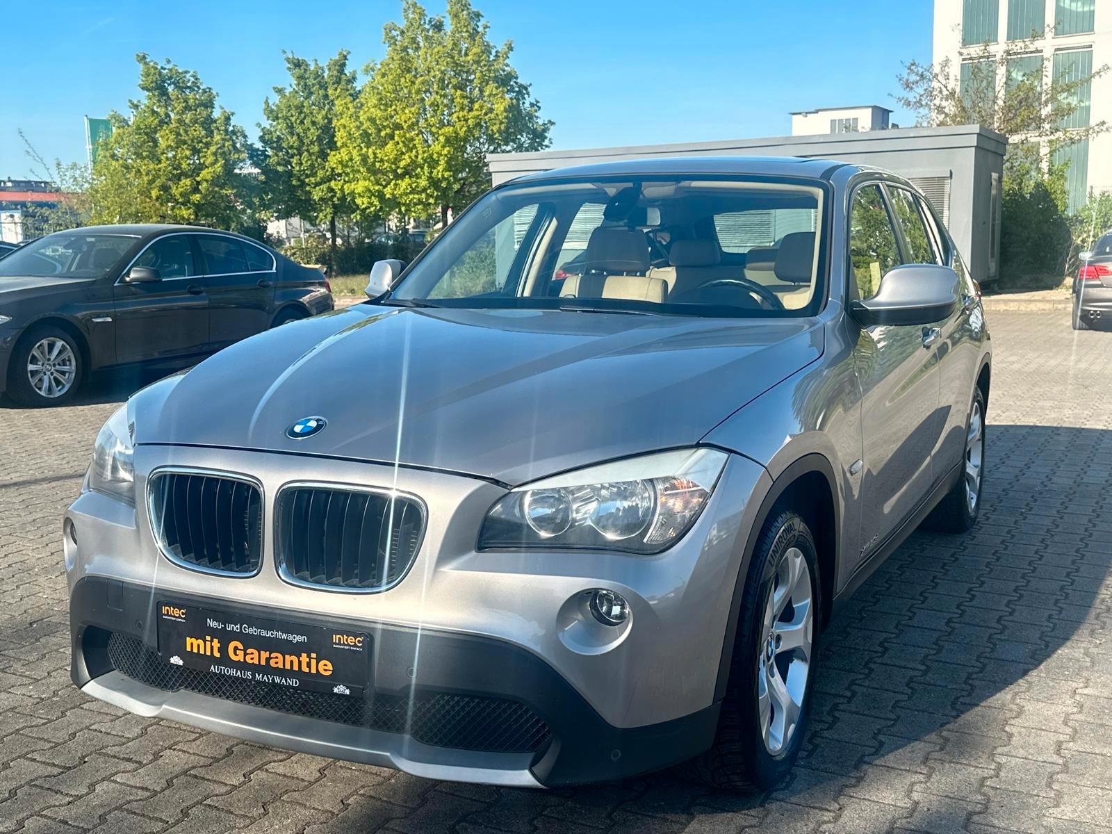 BMW X1 20d/PANO/LEDER/PDC/SHZ/SCHECKH.