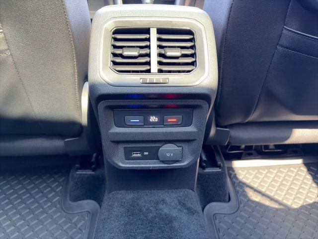 Tiguan Allspace R-Line 4M 2.0 TSI Bluetooth Navi