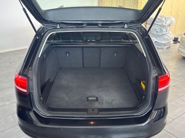 Volkswagen Passat Variant - 9