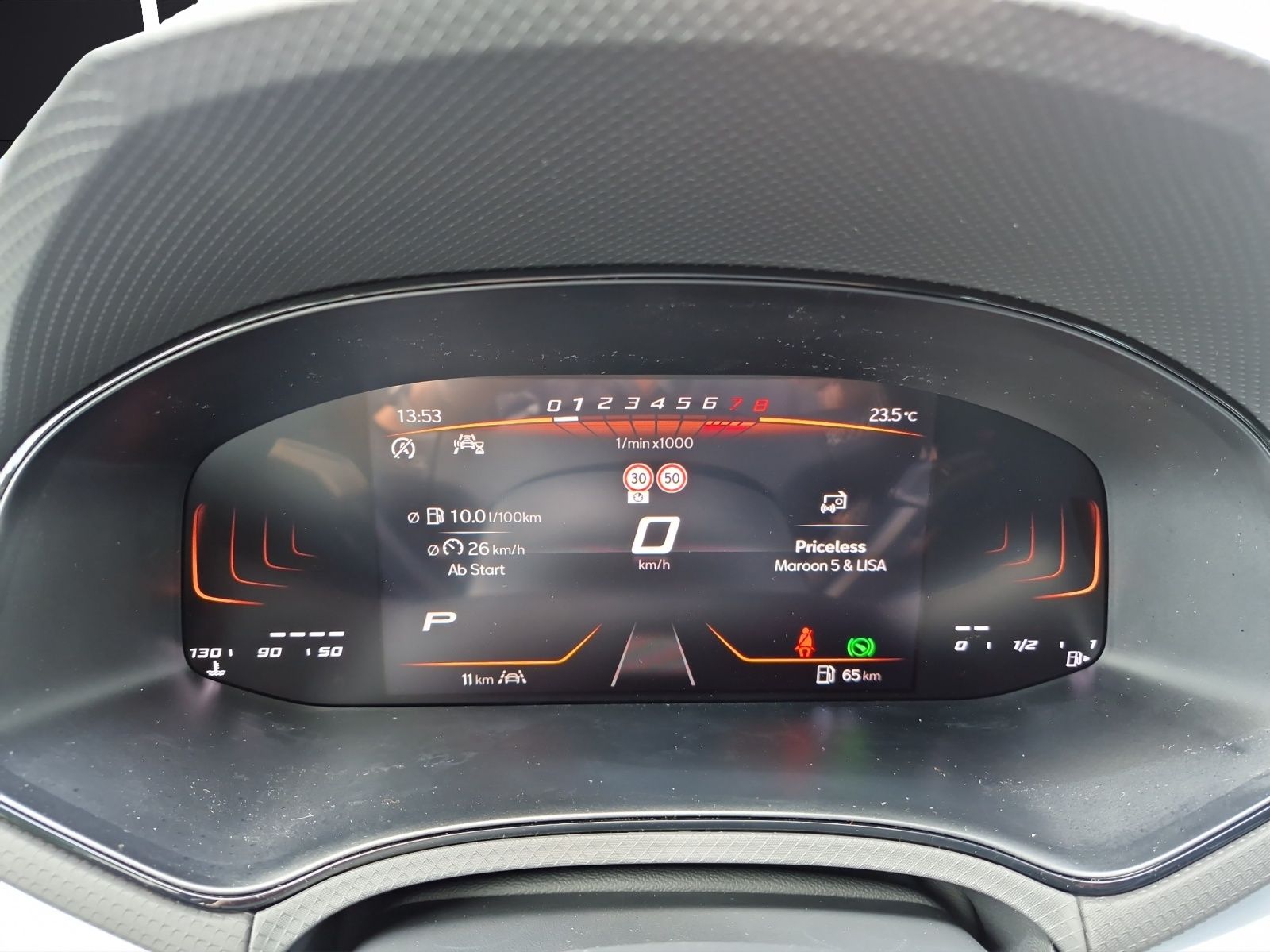 Fahrzeugabbildung SEAT Arona Road Edition 1.0 TSI DSG AHZ KLIMA