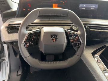 Peugeot 3008 1.2 145 Allure 360+Kam.+KeyLess+LED+AHK