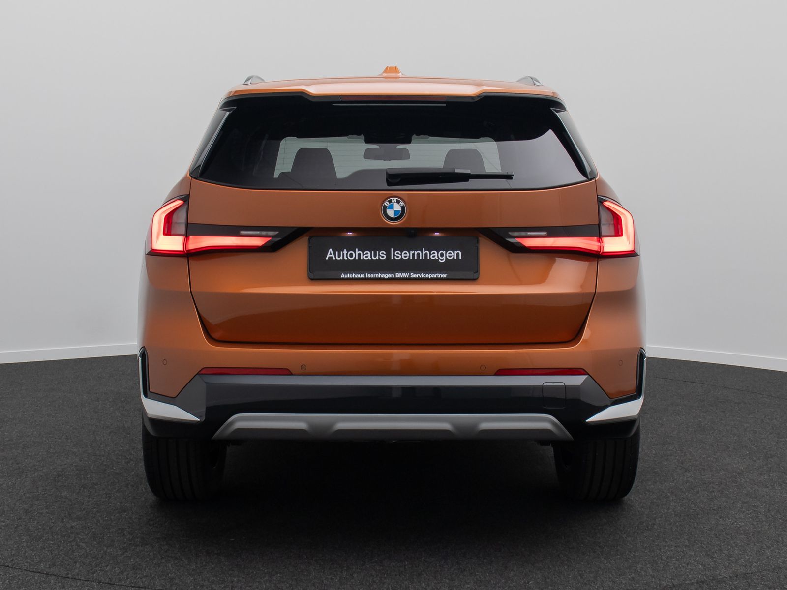 Fahrzeugabbildung BMW X1 sD18d xLine Panorama 360&deg; HUD DAB AHK Komfort