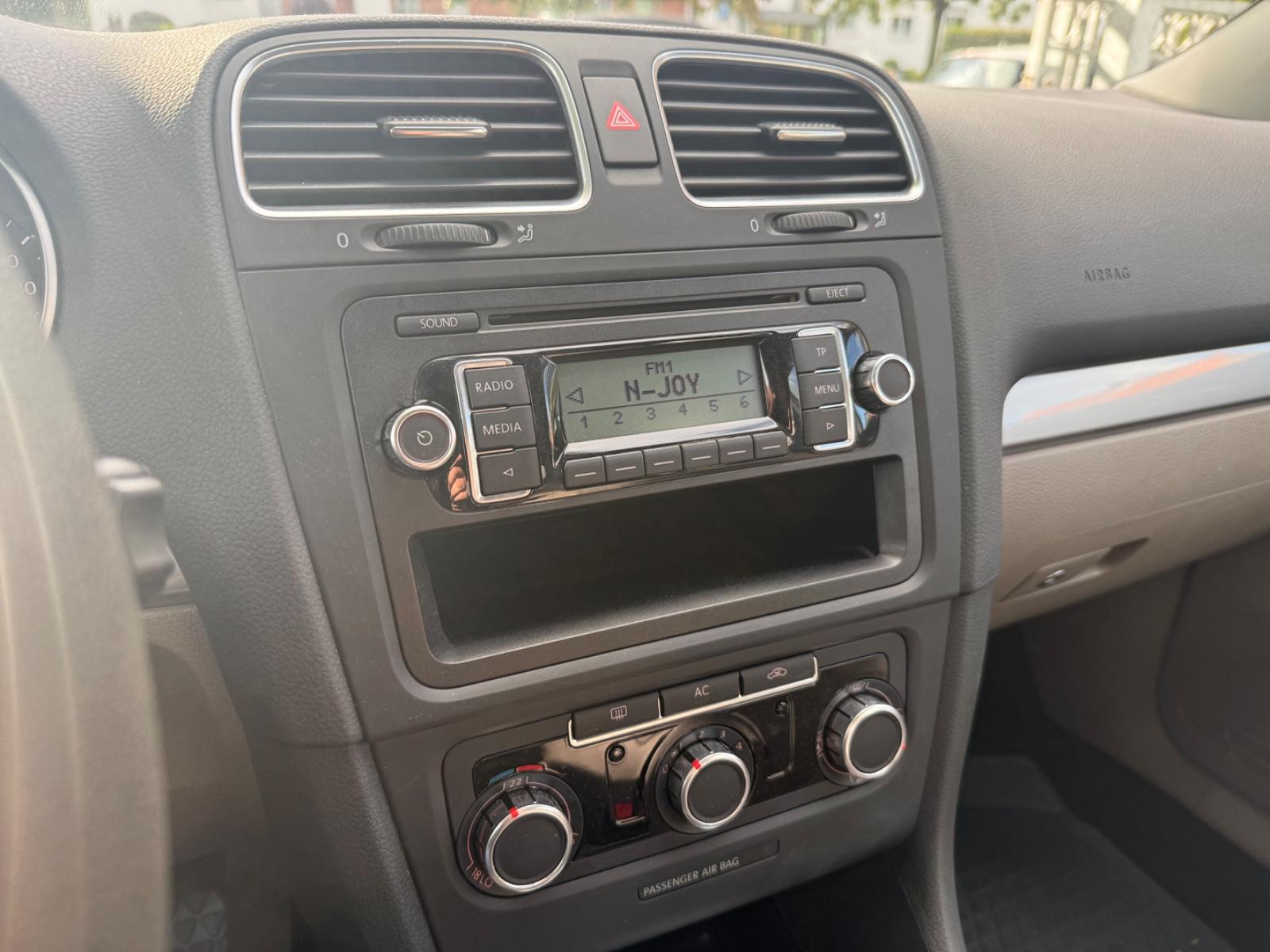 Volkswagen Golf VI MIT WENIG KILOMETER/GARANTIE/UNFALLFREI