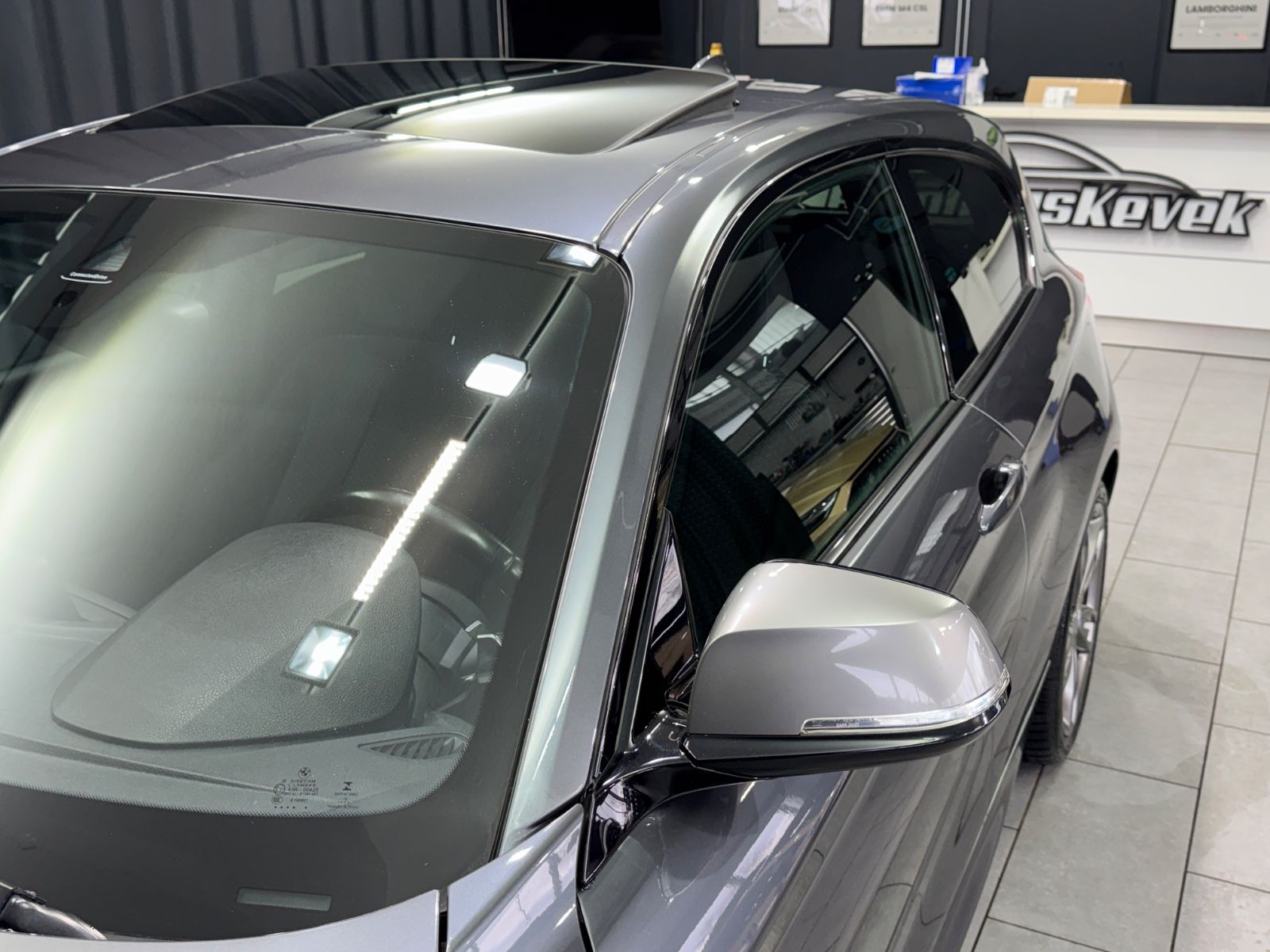 Fahrzeugabbildung BMW M135 i xDrive|AUTOMATIK|H&K|NAVI|KAMERA|