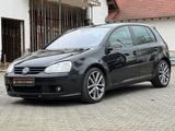 Volkswagen Golf 2.0 TDI DSG Individual Tempomat GTI Sitze - Volkswagen Golf GTI mit Diesel-Antrieb