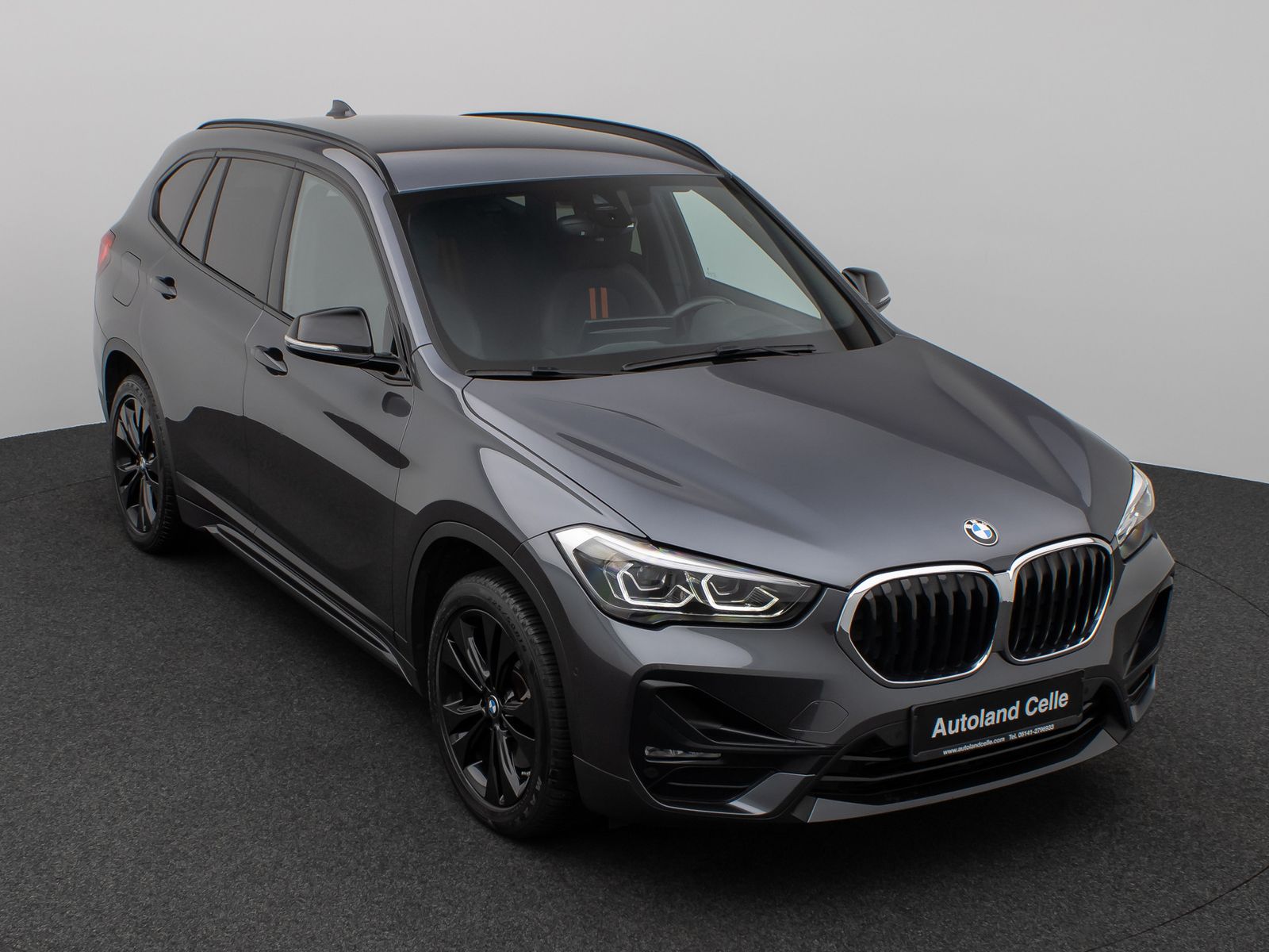 Fahrzeugabbildung BMW X1 xD25e SportLine Kamera HUD DAB Komfort 18Zoll