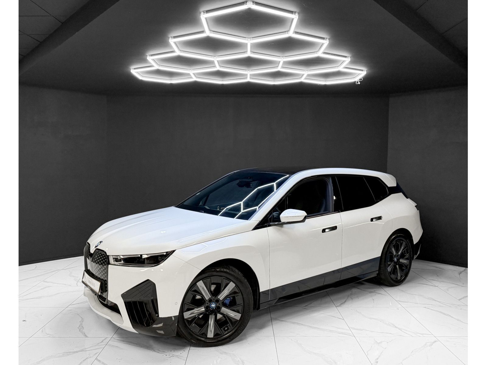 BMW iX 50 xDrive / M SPORT / HK / PANO / 360
