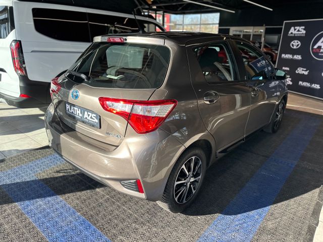Toyota Yaris Hybrid Team D