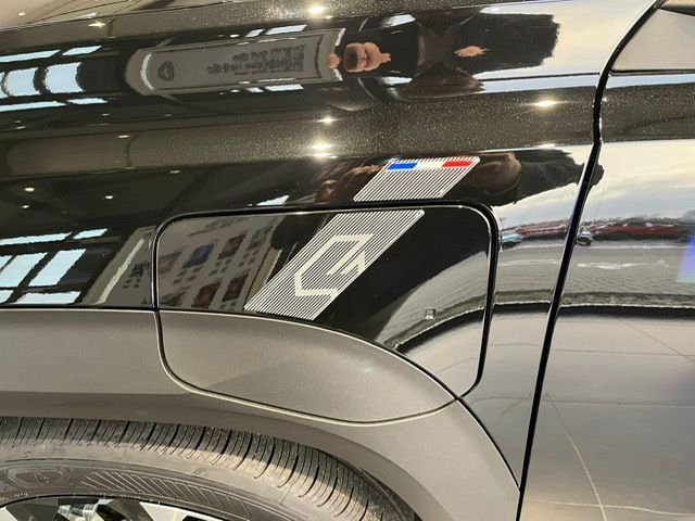 Fahrzeugabbildung Renault 4 E-Tech elektrisch Techno 150 Comfort Range