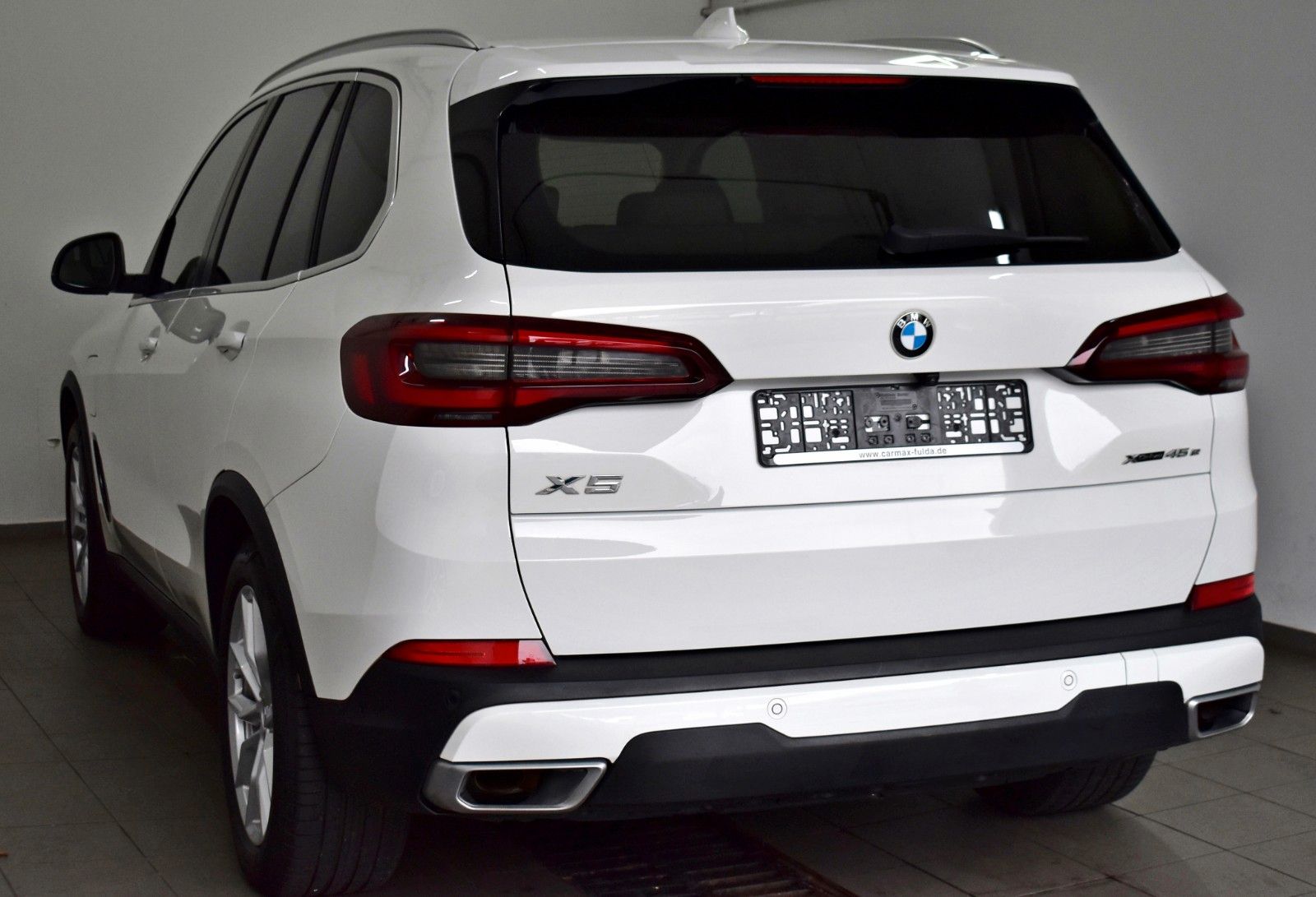 Fahrzeugabbildung BMW X5 xDrive45e,Leder,Navi,HUD,Panorama,Luftfed.