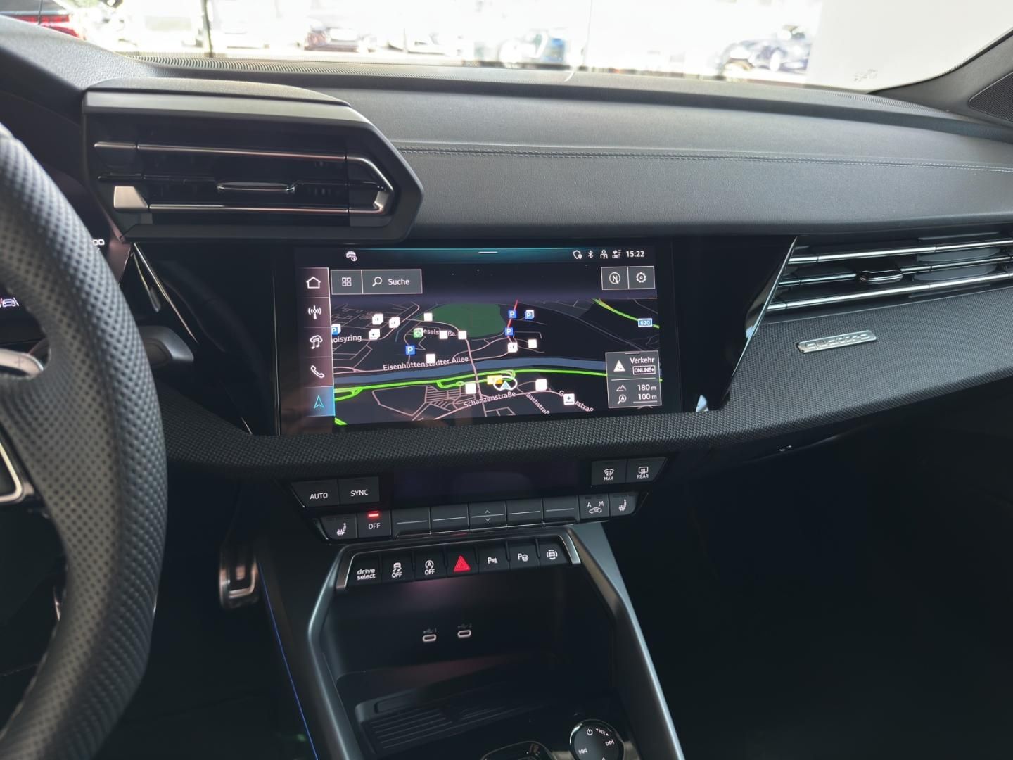 Fahrzeugabbildung Audi S3 Limousine