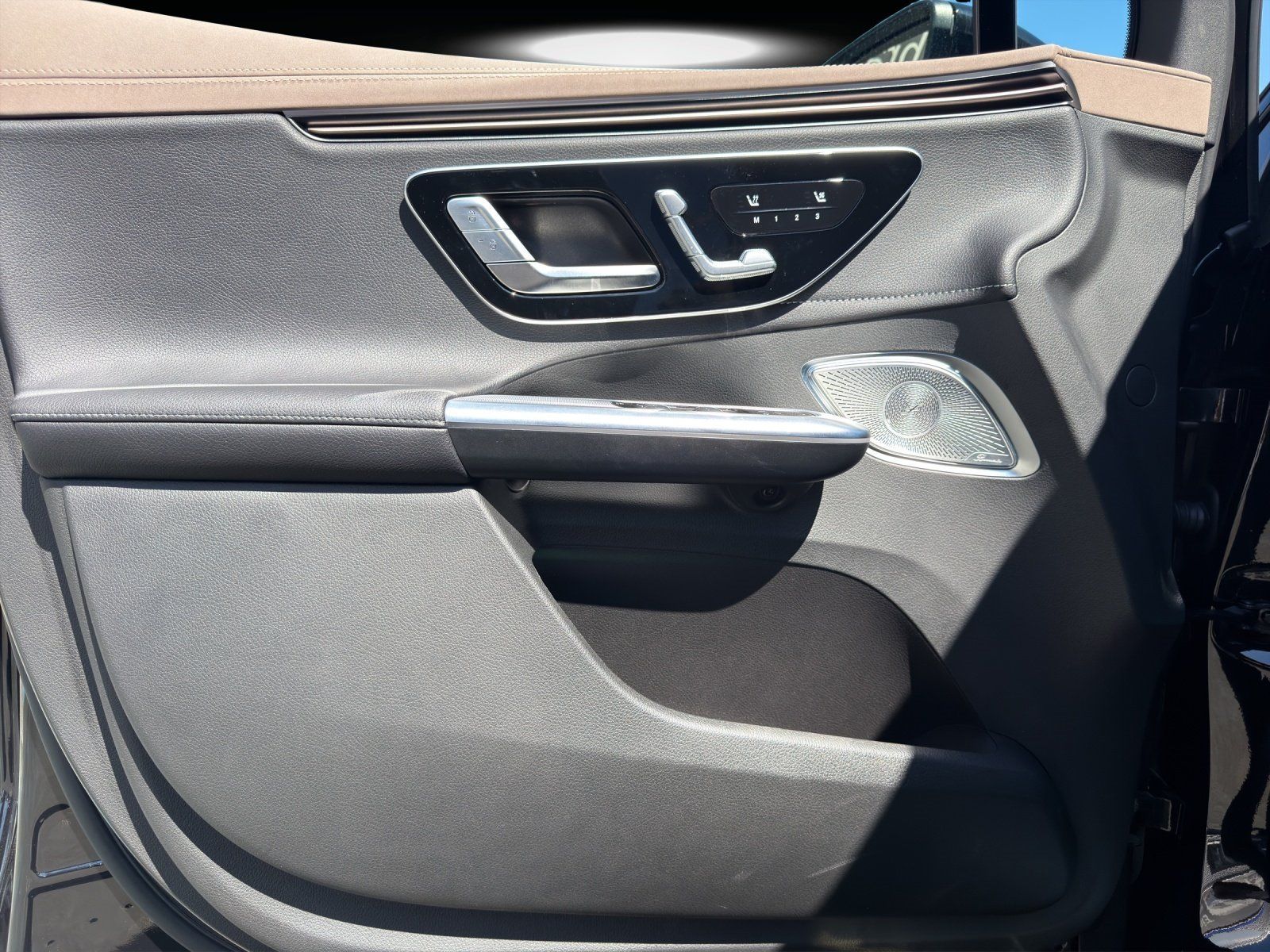 Fahrzeugabbildung Mercedes-Benz EQE 53 AMG Premium DYNAMIC+ Keramik DISTRO Hyper