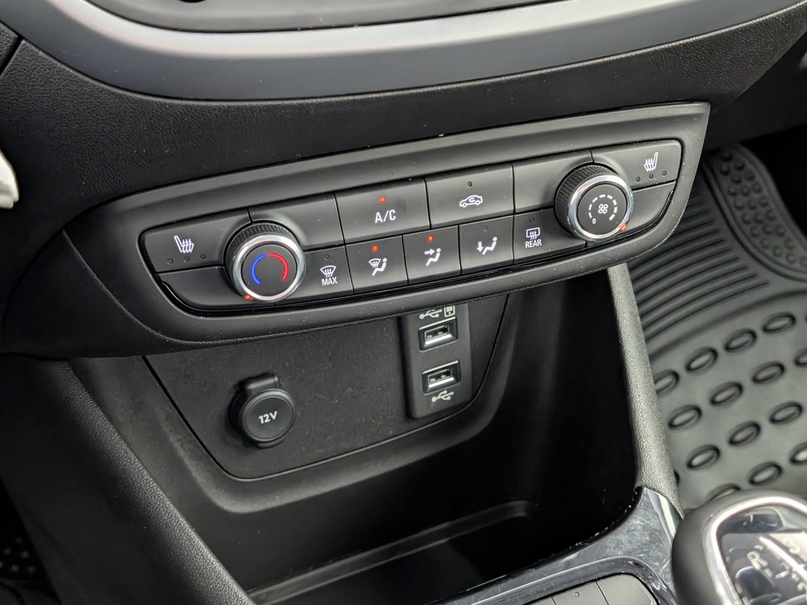 OPEL Crossland X 1.2 Turbo Edition Navi LED Klima – Bild 17