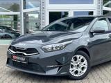 Kia Ceed 1.5 Spirit NAVI/PDC/CAM/AUTOMATIK/CARPLAY - gebrauchte Kia cee'd / Ceed aus dem Jahr 2024