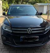 Volkswagen Tiguan 1.4 TSI BlueMotion Tech Sport & Style...