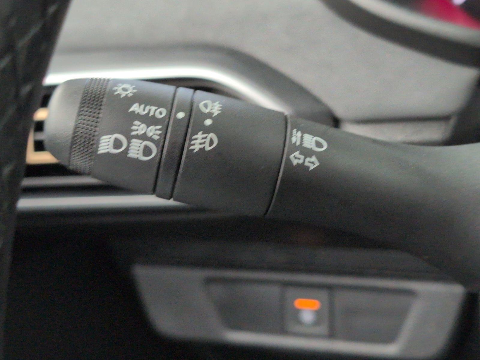 DACIA Jogger TCe 110 Extreme+ 7-Sitzer Navi – Bild 28