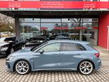Audi RS3 Sportback 2.5 TFSI quattro -1 Hd. - Audi RS3 mit Benzin-Antrieb: Kleinwagen, Automatik