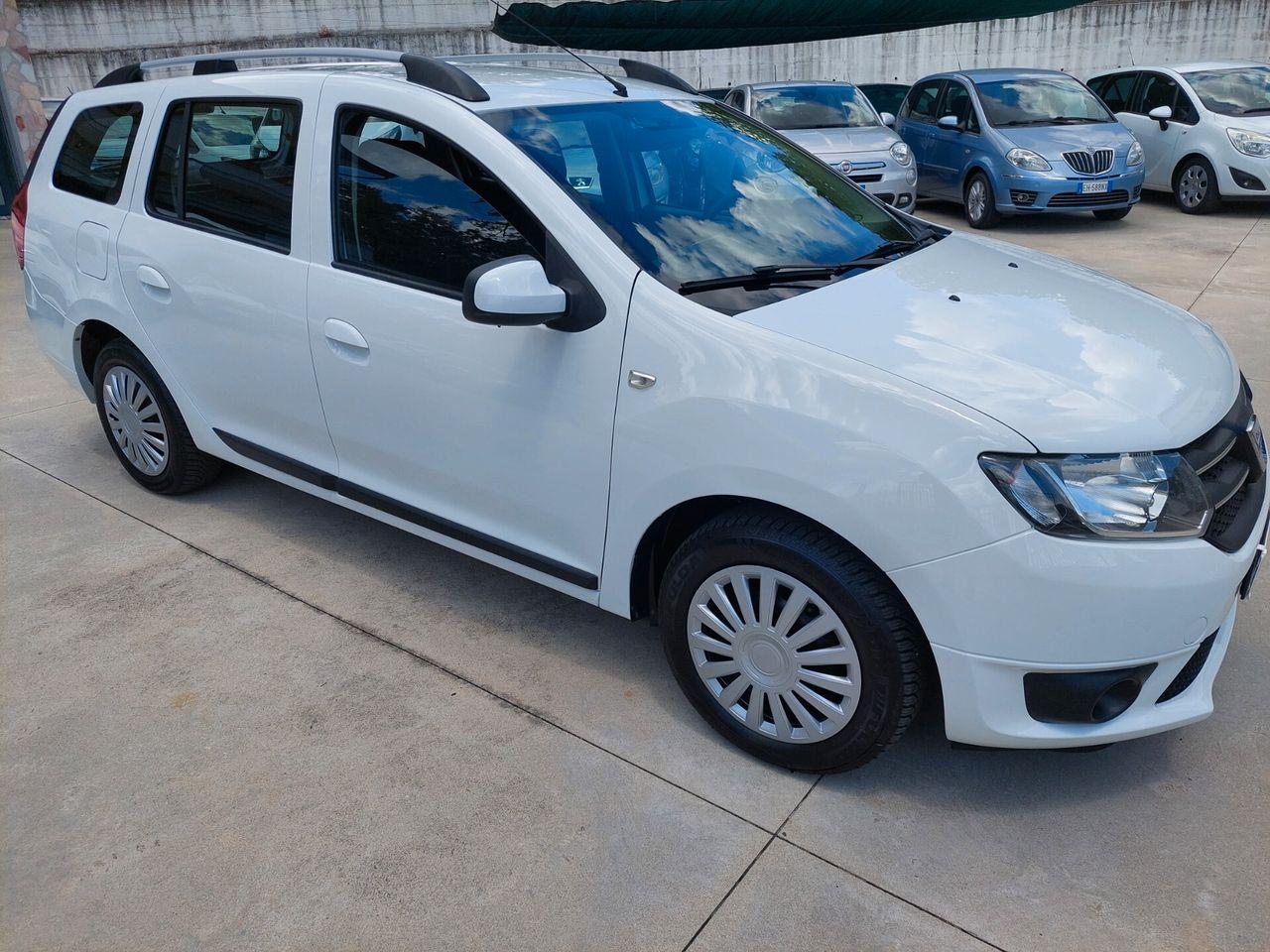 Dacia Logan 2015 — фото 10