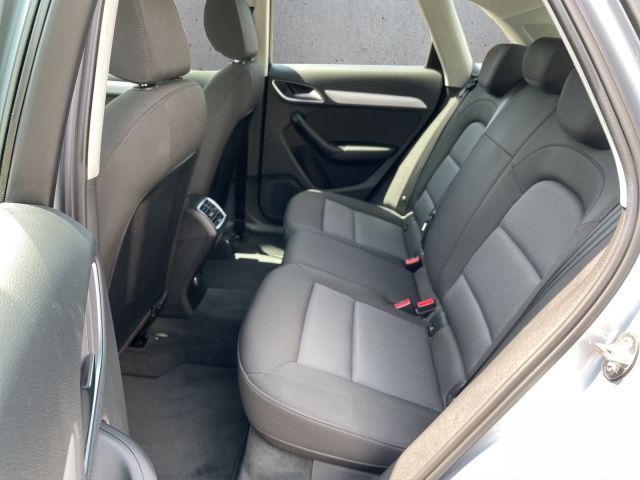 Q3 1.4 TFSI ultra el.HK/PDC/SHZ/PDC/GRA Klima
