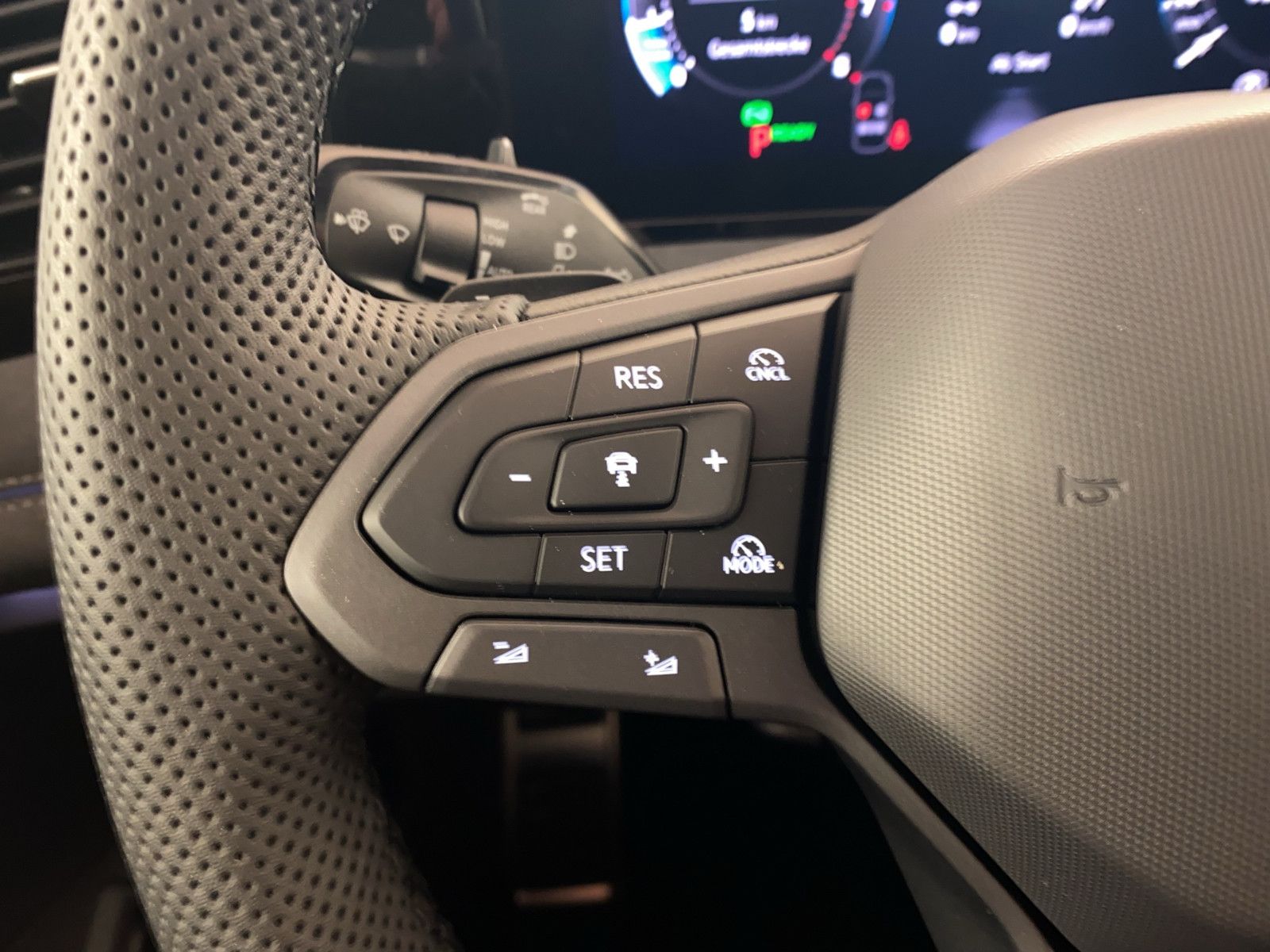 Volkswagen Tiguan - Bild 12