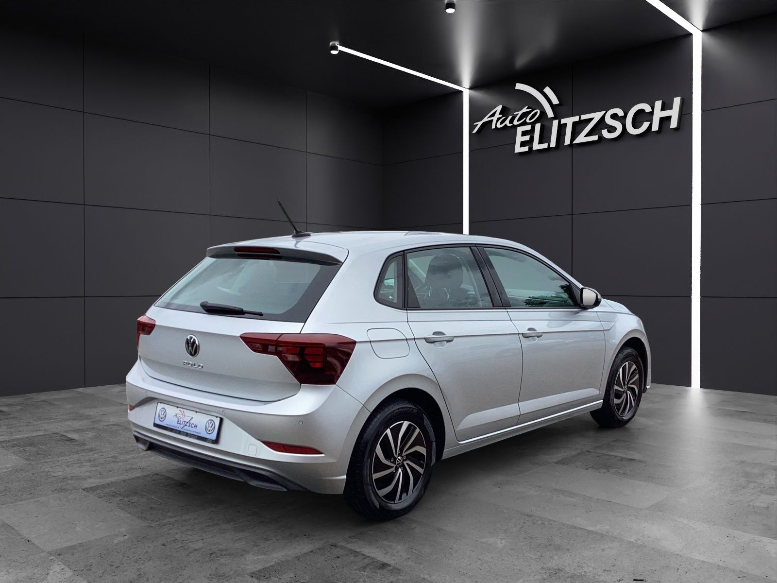 Fahrzeugabbildung Volkswagen Polo Life LED CarPlay Klima AID PDC SH LM