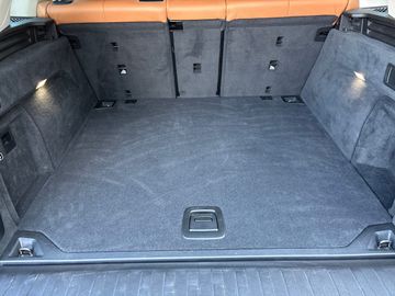 BMW X5 xDrive40i Gestiksteuerung Head-Up HK HiFi