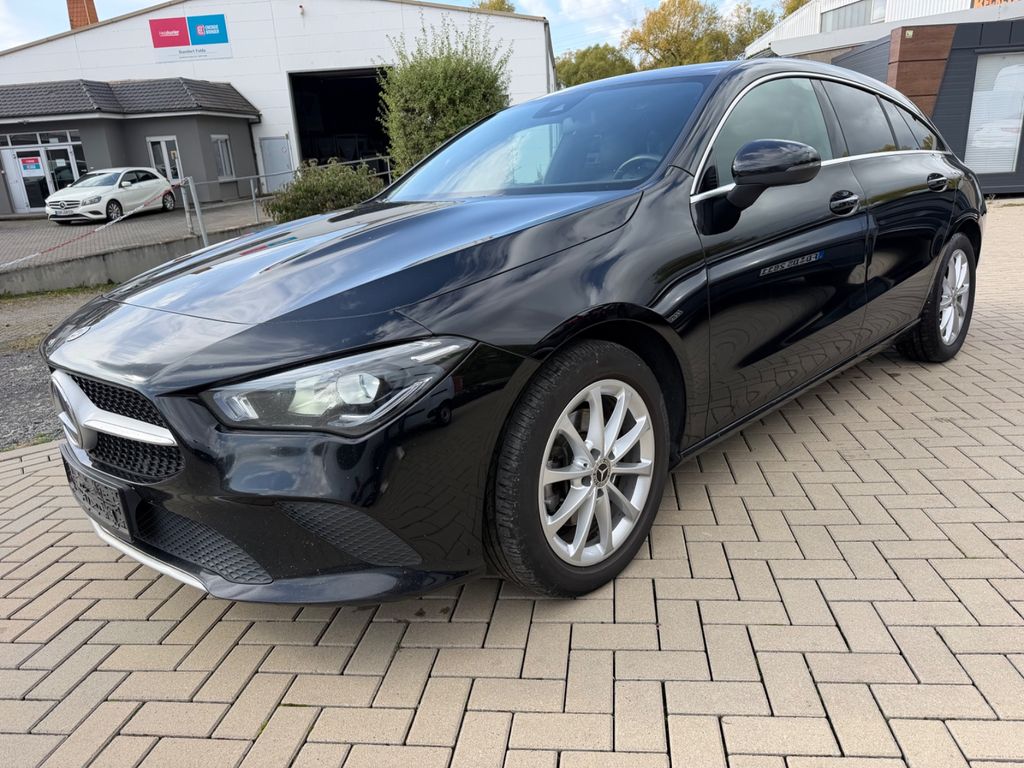 Image of Mercedes-Benz CLA 180 Shooting Brake