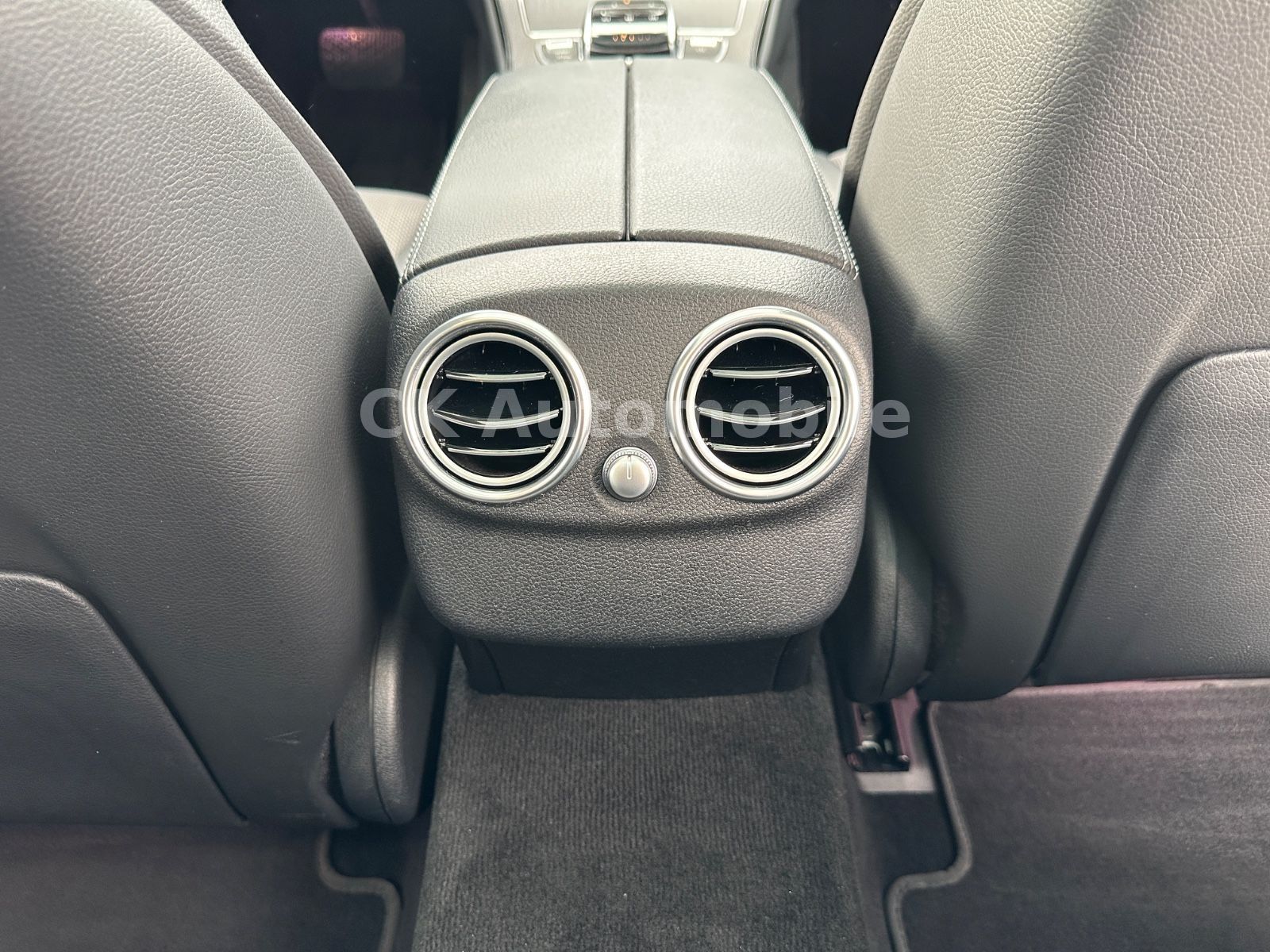Fahrzeugabbildung Mercedes-Benz C300d T 4Matic Avantgarde/Burmeste/Navi/LED/360°