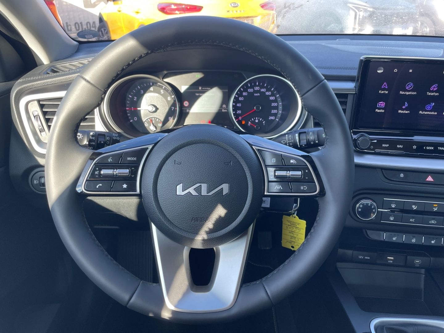 Fahrzeugabbildung Kia XCeed Core Navi Soundsystem LED Blendfreies Fern