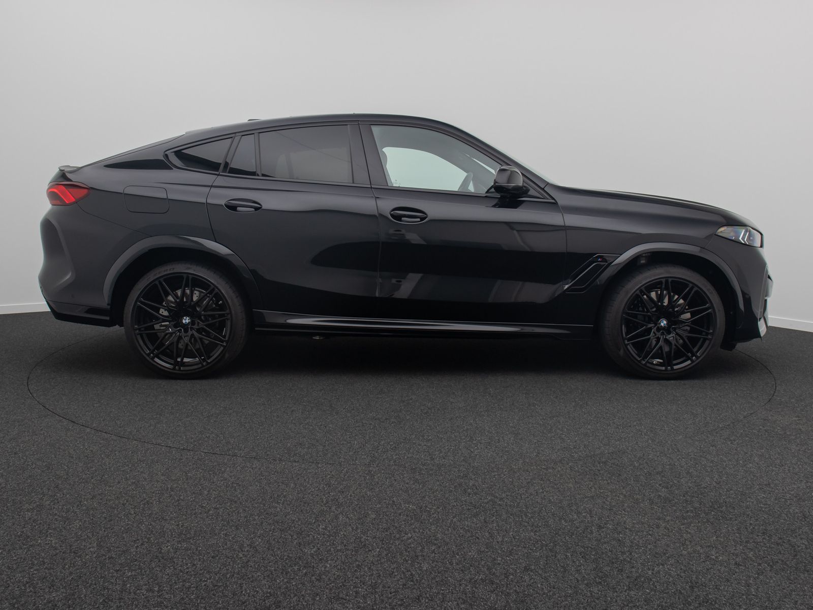 Fahrzeugabbildung BMW X6 M Competition B&W SkyLounge 360&deg; 22Zoll Voll