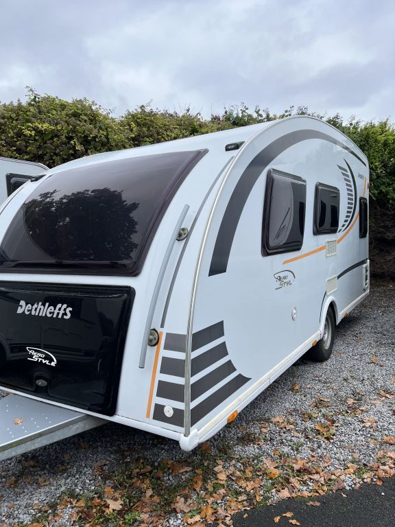 Dethleffs Aero Style 470 DB Markise