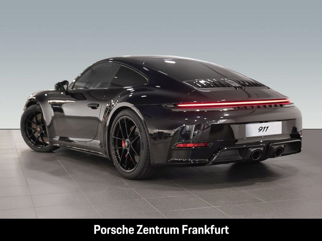 Porsche 992 — fotografia 3