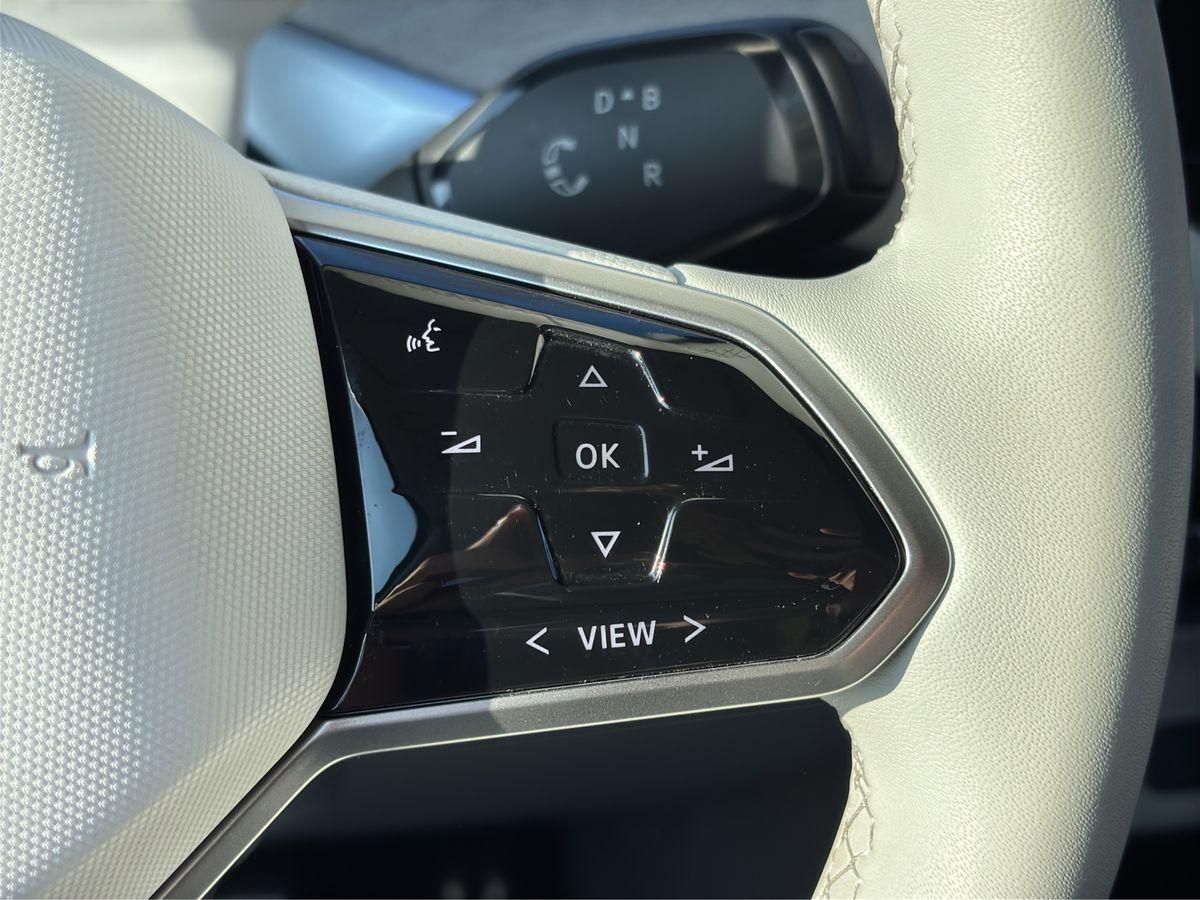 ID.Buzz Pro 82 kWh IQ.Light AHK RFK ACC NAVI