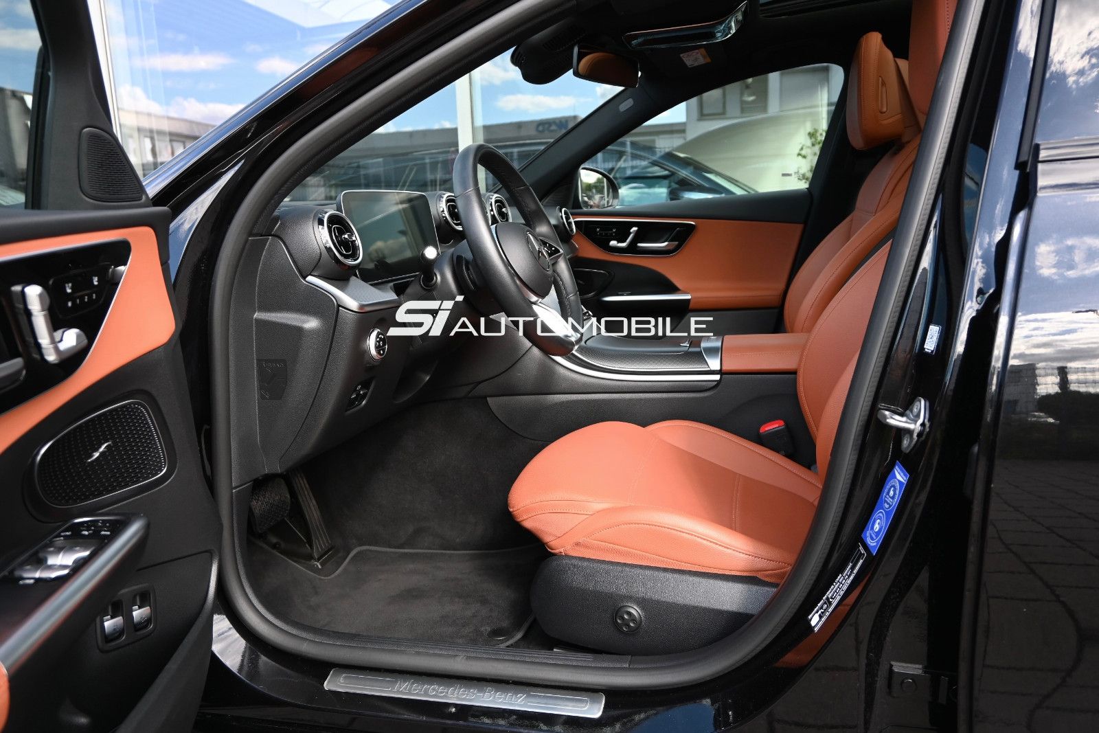 Fahrzeugabbildung Mercedes-Benz C 400 e 4M. NIGHT °ACC°AHK°HUD°MEMO°PANO°SITZKLI