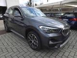 BMW X1 sDrive20i xLine Plus - BMW X1 mit Halbautomatikschaltung