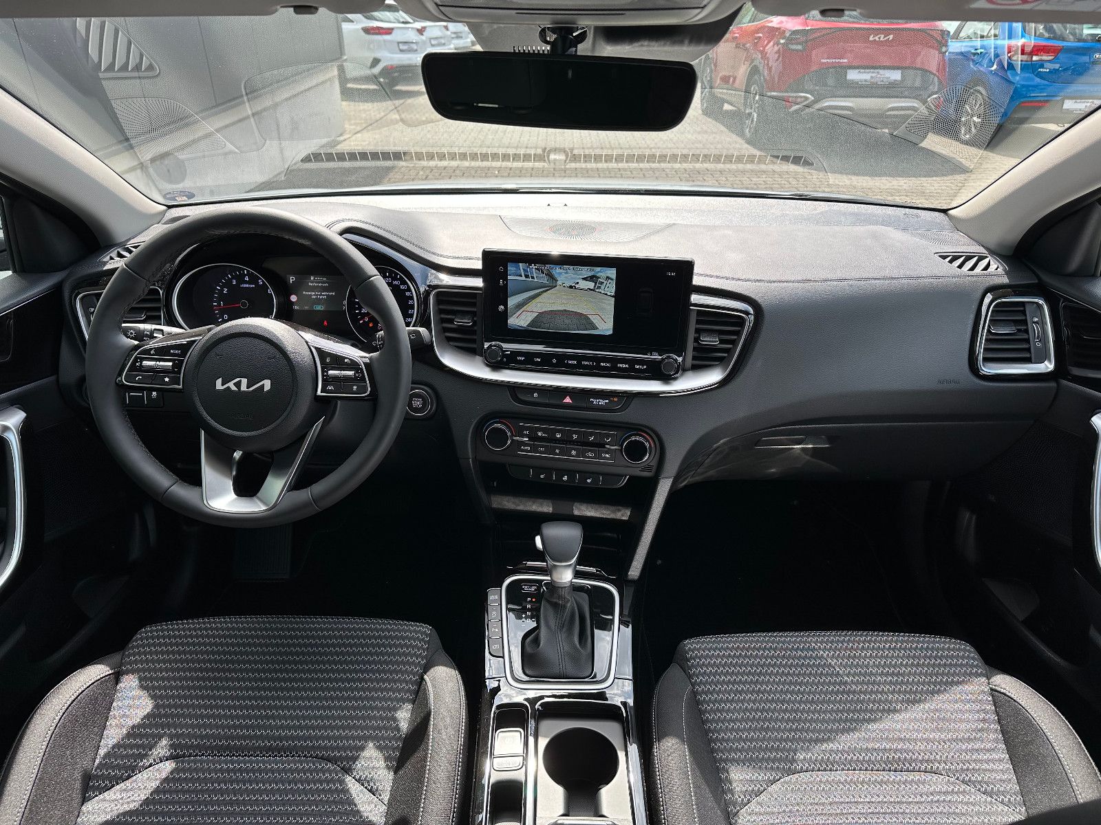Fahrzeugabbildung Kia cee'd Sportswagon1.5T 48V DCT ULTIMATE STYLE JBL