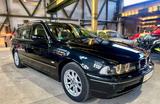 BMW 520i Exclusive touring E39 6-Zyl Leder SH AHK - BMW 520 aus 2002: Kombi