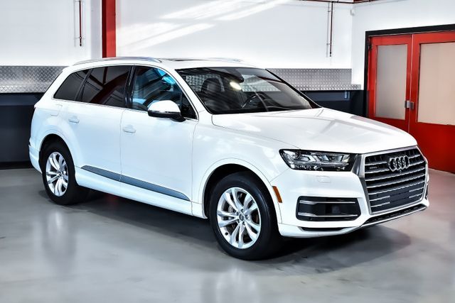 AUDI Q7 3.0T Quattro Premium plus SUV 7 seats
