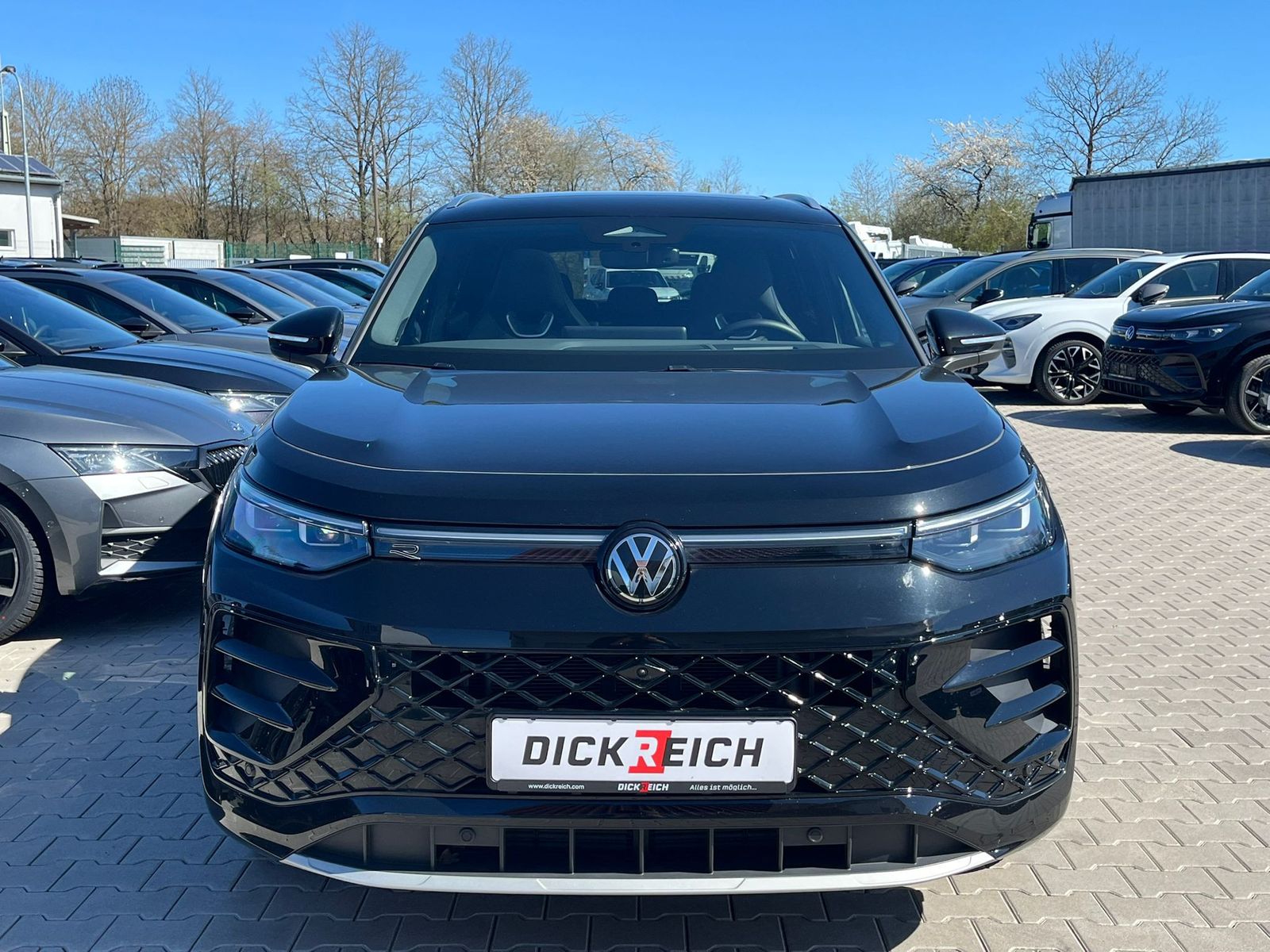 Image du véhicule Volkswagen Tayron 2.0 TDI 4M R-Line 7Si*MATRIX*AHK*PANO*HUD