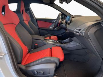 صورة 9 لـ 2025 BMW M235